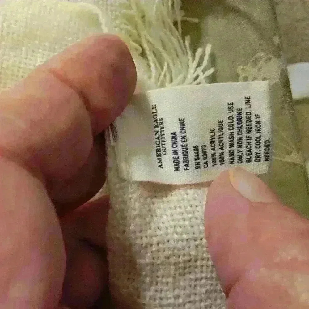 American Eagle scarf - Picture 4 of 4